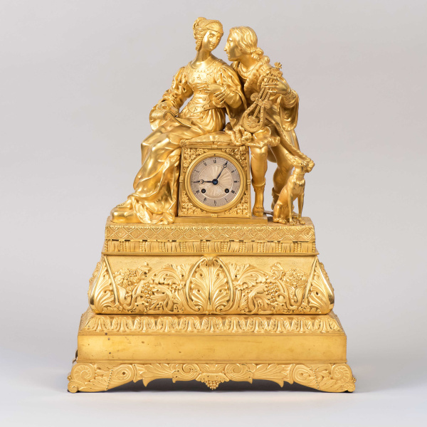 Французские каминные часы с фигурами музыкантов