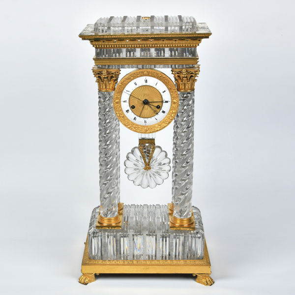 Заказные парадные французские часы в виде портика с колоннами коринфского ордера в стиле Реставрации