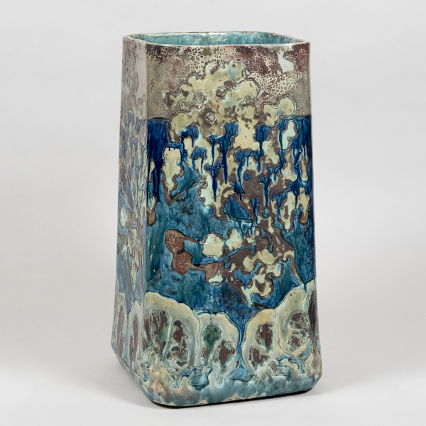Керамическая ваза, покрытая цветными эмалями, мастерской Строгановского училища