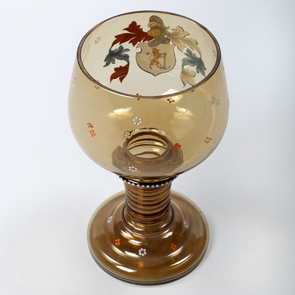 Кубок с изображением герба Дюссельдорфа