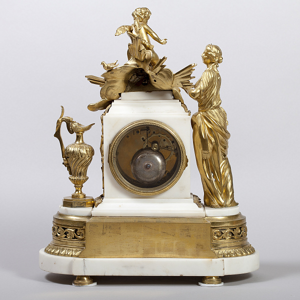 Французские каминные часы «Венера и амур в облаках» в стиле Людовика XVI