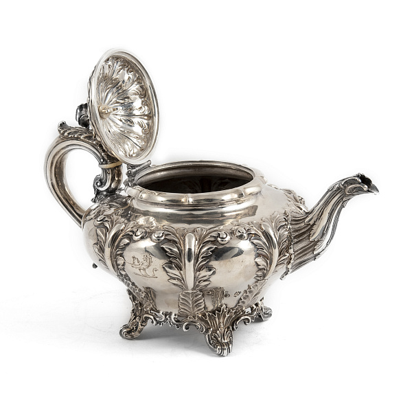 Чайный сервиз в викторианском стиле фирмы «Wrangham & Moulson»