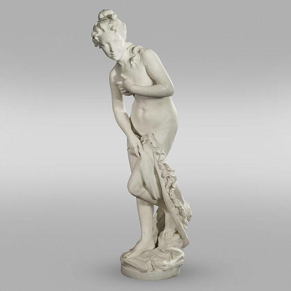 Мраморная скульптура «Купальщица»