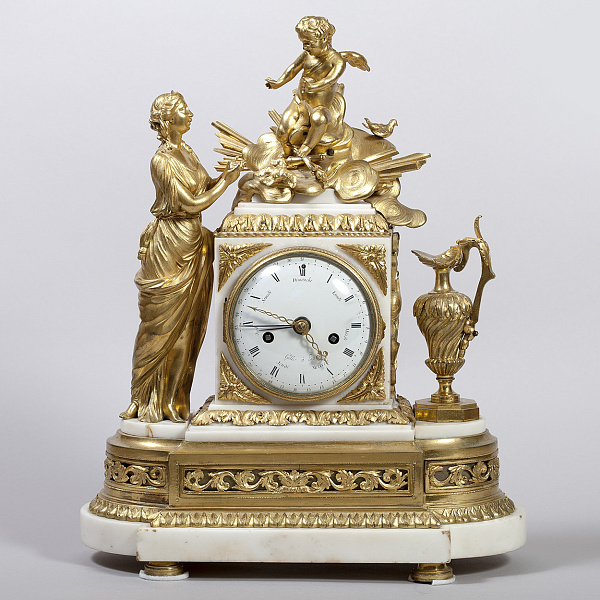 Французские каминные часы «Венера и амур в облаках» в стиле Людовика XVI