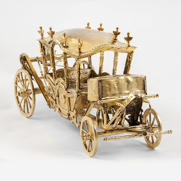 Серебряная миниатюра «Золотая карета»